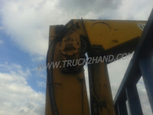 รถบรรทุก ISUZU 6 ล้อ  ติดเครน  175 แรงม้า เครน 4.5 ตัน น็อต 8 ตัว กระบะยาว 6 เมตร