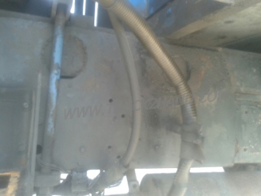 รถบรรทุก ISUZU 6 ล้อ  ติดเครน  175 แรงม้า เครน 4.5 ตัน น็อต 8 ตัว กระบะยาว 6 เมตร