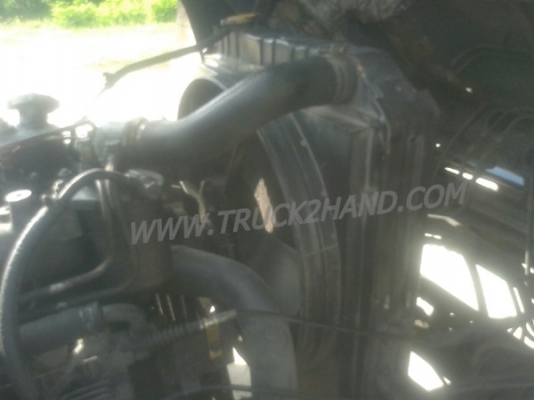 รถบรรทุก ISUZU 6 ล้อ  ติดเครน  175 แรงม้า เครน 4.5 ตัน น็อต 8 ตัว กระบะยาว 6 เมตร