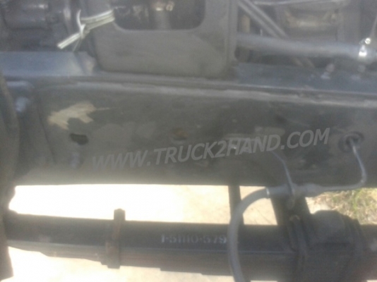 รถบรรทุก ISUZU 6 ล้อ  ติดเครน  175 แรงม้า เครน 4.5 ตัน น็อต 8 ตัว กระบะยาว 6 เมตร