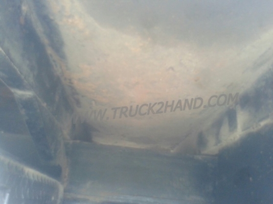 รถบรรทุก ISUZU 6 ล้อ  ติดเครน  175 แรงม้า เครน 4.5 ตัน น็อต 8 ตัว กระบะยาว 6 เมตร