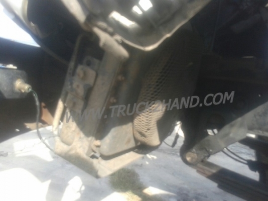 รถบรรทุก ISUZU 6 ล้อ  ติดเครน  175 แรงม้า เครน 4.5 ตัน น็อต 8 ตัว กระบะยาว 6 เมตร