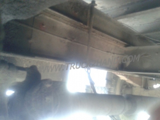 รถบรรทุก ISUZU 6 ล้อ  ติดเครน  175 แรงม้า เครน 4.5 ตัน น็อต 8 ตัว กระบะยาว 6 เมตร