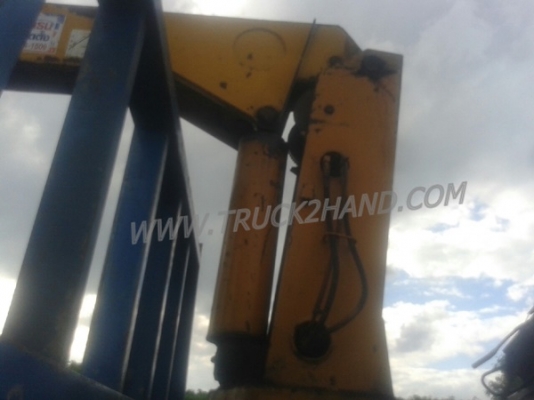 รถบรรทุก ISUZU 6 ล้อ  ติดเครน  175 แรงม้า เครน 4.5 ตัน น็อต 8 ตัว กระบะยาว 6 เมตร