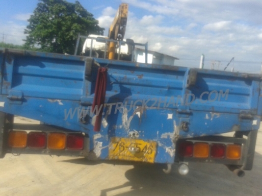 รถบรรทุก ISUZU 6 ล้อ  ติดเครน  175 แรงม้า เครน 4.5 ตัน น็อต 8 ตัว กระบะยาว 6 เมตร