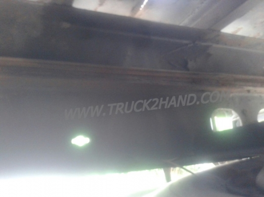 รถบรรทุก ISUZU 6 ล้อ  ติดเครน  175 แรงม้า เครน 4.5 ตัน น็อต 8 ตัว กระบะยาว 6 เมตร