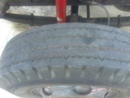 รถบรรทุก ISUZU 6 ล้อ  ติดเครน  175 แรงม้า เครน 4.5 ตัน น็อต 8 ตัว กระบะยาว 6 เมตร