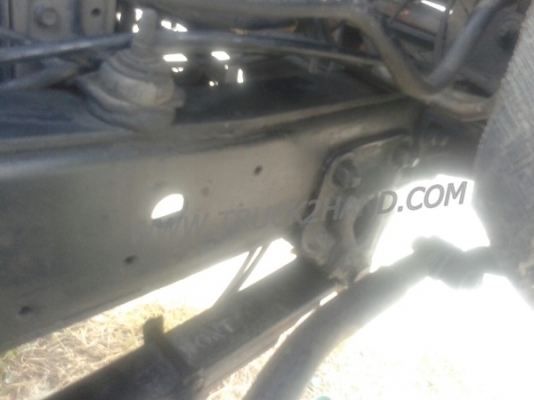 รถบรรทุก ISUZU 6 ล้อ  ติดเครน  175 แรงม้า เครน 4.5 ตัน น็อต 8 ตัว กระบะยาว 6 เมตร