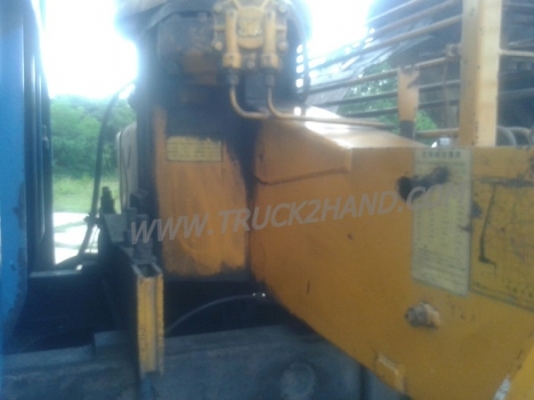 รถบรรทุก ISUZU 6 ล้อ  ติดเครน  175 แรงม้า เครน 4.5 ตัน น็อต 8 ตัว กระบะยาว 6 เมตร