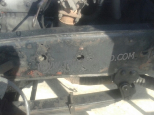 รถบรรทุก ISUZU 6 ล้อ  ติดเครน  175 แรงม้า เครน 4.5 ตัน น็อต 8 ตัว กระบะยาว 6 เมตร