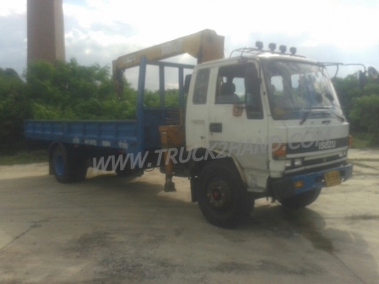 รถบรรทุก ISUZU 6 ล้อ  ติดเครน  175 แรงม้า เครน 4.5 ตัน น็อต 8 ตัว กระบะยาว 6 เมตร