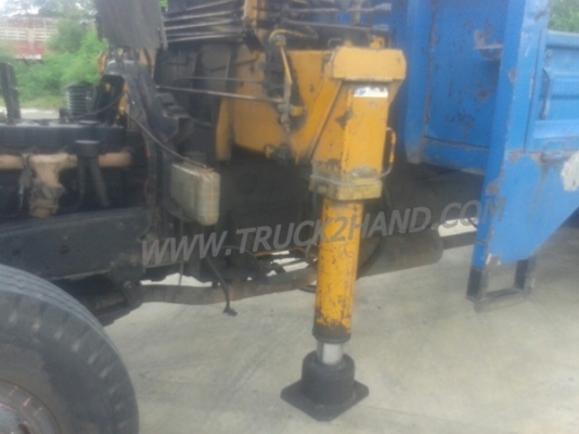 รถบรรทุก ISUZU 6 ล้อ  ติดเครน  175 แรงม้า เครน 4.5 ตัน น็อต 8 ตัว กระบะยาว 6 เมตร