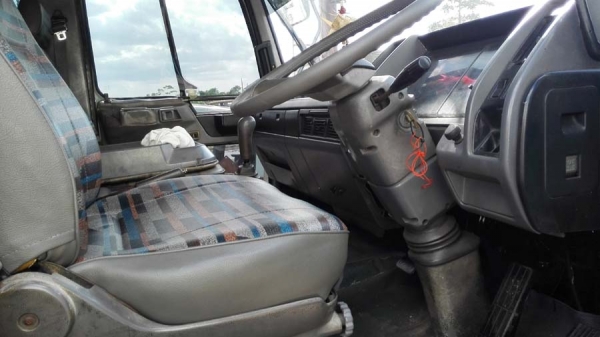 หกล้อมือสอง, Hino สิงไฮเทค ปี 95 FF3H/ 195 แรง สะเป็ค ยาว 7 เมตร กว้าง 2.5 เมตร