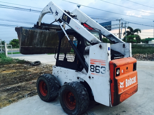 ขาย รถตักBOBCAT สภาพดีพร้อมใช้ ขาย รถตักBOBCAT สภาพดีพร้อมใช้
