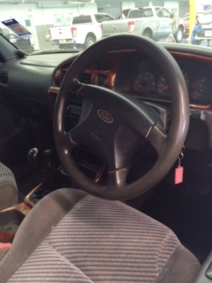 ขายฟอร์ด 4x4 ปี 2001 ราคา 155,000 ขายฟอร์ด 4x4 ปี 2001 ราคา 155,000