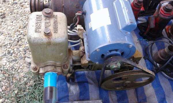 ปั้มชักมอเตอร์ 1/2 แรงพร้อมใช้ ปั้มชักมอเตอร์ 1/2 แรงพร้อมใช้