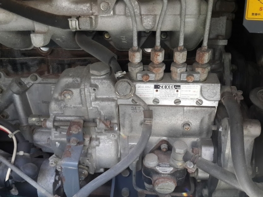 เครื่องปั๊มลม Airman PDS175S-5B1 เก่าญี่ปุ่นค่ะ ไม่เคยใช้งานในไทย ราคาไม่แพงค่ะ ติดต่อ โสมธิดา 061-4194022