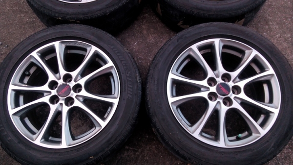 ALTIS PRIUS TRD SPORTIVO