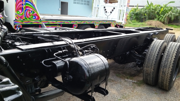 ขายรถ 10 ล้อ ISUZU หัว-ครัซซี รถ 2 เพลา เครื่อง 6SD1 = 240 แรงม้า เทอร์โบ-อินเตอร์ (รถอยู่สุพรรณบุรี)