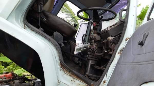 ขายรถ 10 ล้อ ISUZU หัว-ครัซซี รถ 2 เพลา เครื่อง 6SD1 = 240 แรงม้า เทอร์โบ-อินเตอร์ (รถอยู่สุพรรณบุรี)