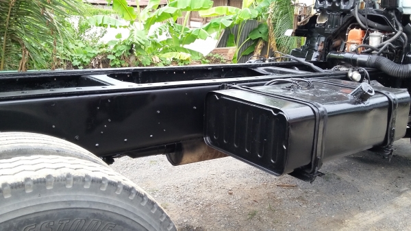 ขายรถ 10 ล้อ ISUZU หัว-ครัซซี รถ 2 เพลา เครื่อง 6SD1 = 240 แรงม้า เทอร์โบ-อินเตอร์ (รถอยู่สุพรรณบุรี)