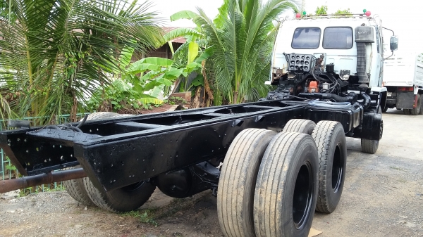 ขายรถ 10 ล้อ ISUZU หัว-ครัซซี รถ 2 เพลา เครื่อง 6SD1 = 240 แรงม้า เทอร์โบ-อินเตอร์ (รถอยู่สุพรรณบุรี)