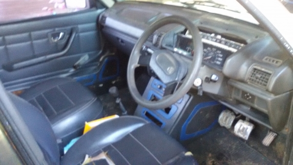 ขายรถเก๋งเปอโย305พร้อมใช้เครื่องดียางดีราคา19000บาท ขายรถเก๋งเปอโย305พร้อมใช้เครื่องดียางดีราคา19000บาท