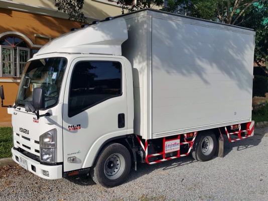 ขายISUZU NLR130  สภาพป้ายแดงมือเดียว