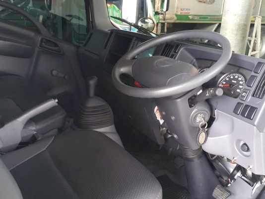 ขายISUZU NLR130 สภาพป้ายแดงมือเดียว ขายISUZU NLR130 สภาพป้ายแดงมือเดียว