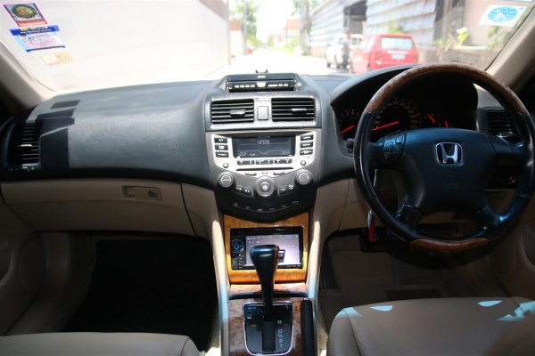 ขาย HONDA Accord 2.4 สีดำ ปี 2003 (EL) ติดแก๊ส LPG ขาย HONDA Accord 2.4 สีดำ ปี 2003 (EL) ติดแก๊ส LPG