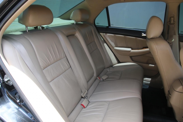 ขาย HONDA Accord 2.4 สีดำ ปี 2003 (EL) ติดแก๊ส LPG ขาย HONDA Accord 2.4 สีดำ ปี 2003 (EL) ติดแก๊ส LPG