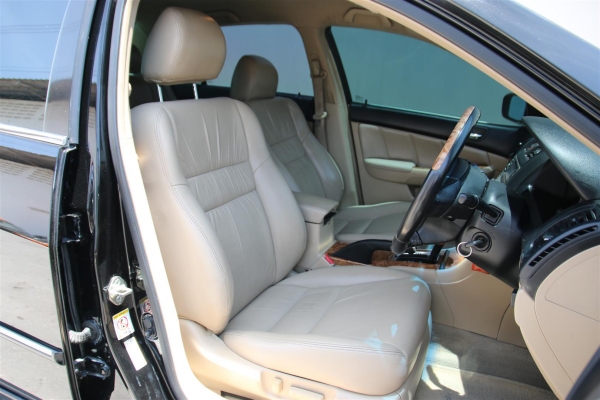 ขาย HONDA Accord 2.4 สีดำ ปี 2003 (EL) ติดแก๊ส LPG ขาย HONDA Accord 2.4 สีดำ ปี 2003 (EL) ติดแก๊ส LPG