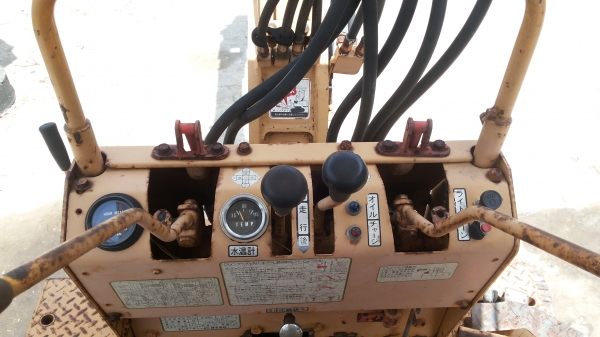 ขายด่วนรถเเม็คโครยันม่าYB1200Bเทียบเท่า PC25เคื่องยันม่า3สูบรถนำเข้าเก่านอกไม่เคยใช้งานในเมืองไทยเลย