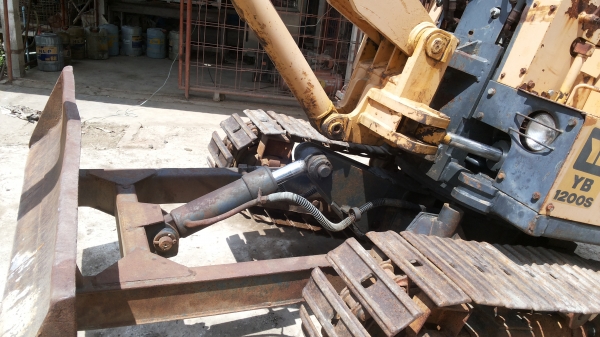 ขายด่วนรถเเม็คโครยันม่าYB1200Bเทียบเท่า PC25เคื่องยันม่า3สูบรถนำเข้าเก่านอกไม่เคยใช้งานในเมืองไทยเลย