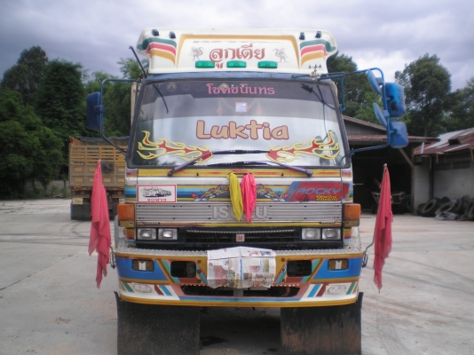 ขายสิบล้อสองเพลา ROCKY 175 ช่วงล่างใหญ่ ขายสิบล้อสองเพลา ROCKY 175 ช่วงล่างใหญ่