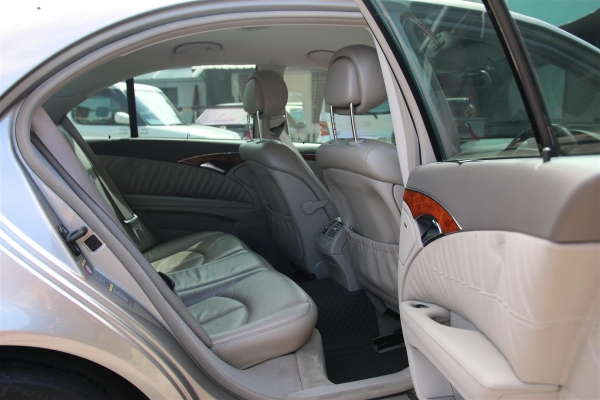 ขาย Mercedes Benz E200 Kom Auto W211 ปี 2006 ขาย Mercedes Benz E200 Kom Auto W211 ปี 2006