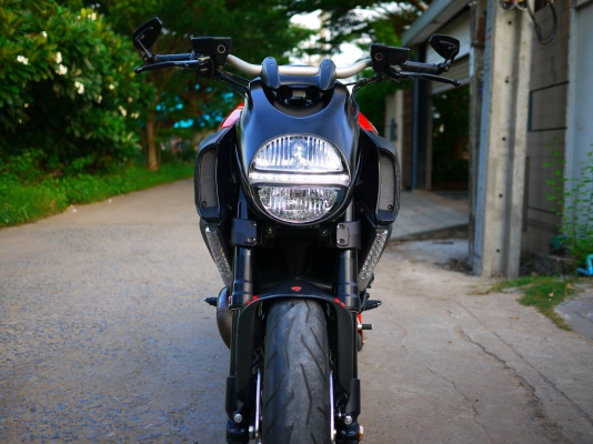 ขาย Ducati Diavel ตัว Red carbon รถศูนย์พร้อมทะเบียนแท้ สภาพกริ๊ปๆ