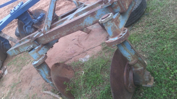 หางยกร่องรถไถฟอร์ดเดิมๆพร้อมใช้งาน19500 หางยกร่องรถไถฟอร์ดเดิมๆพร้อมใช้งาน19500