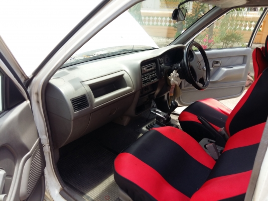 ขายISUZU Dragoneye cab 2.5sx รถเดิมมือเดียวป้ายแดง ปี2000