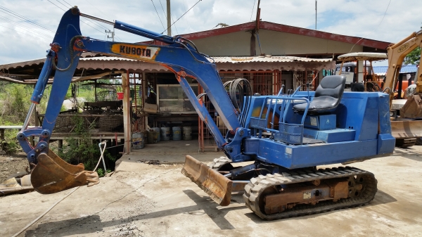 ขายด่วนรถเเม็คโครคูโบต้า KH-26เทียบเท่า PC30เคื่องคูโบต้า3สูบเก่าญี่ปุ่นแท้ไม่เคยใช้งานเมืองไทยเลยส่งให้ฟรีๆ