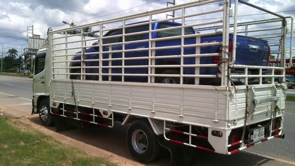 ขายรถ6ล้อ HINO MEGA ปี54 เครื่อง175แรง พ.เพาเวอร์ เบรกทิฟฟี่ ภายในสวย แอร์เย็น ยาว5.50เมตร สภาพพร้อมใช้งาน เอกสารพร้อมโอน สนใจโทร 090-8588220คุณนะ 093-3258446คุณบิว หรือเข้าดูสินค้าอื่นๆได้ที่ www.truck.in.th/498 หรือเพจFacebook ณรงค์ ซื้อขายรถมือสอง (เว็