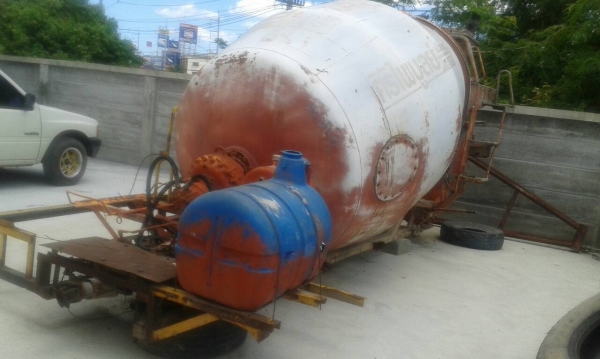 ขายชุดโม่ปูนของรถ 10 ล้อโม่ไดกิ้นขนาด 6 คิว อุปกรณ์ครบชุด ราคา 110000