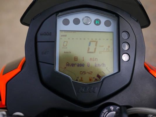 ขาย KTM DUKE 200 รถศูนย์ พร้อมทะเบียนแท้ สภาพใหม่กริ๊ป ขาย KTM DUKE 200 รถศูนย์ พร้อมทะเบียนแท้ สภาพใหม่กริ๊ป