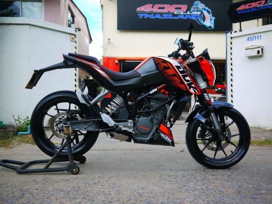 ขาย KTM DUKE 200 รถศูนย์ พร้อมทะเบียนแท้ สภาพใหม่กริ๊ป ขาย KTM DUKE 200 รถศูนย์ พร้อมทะเบียนแท้ สภาพใหม่กริ๊ป