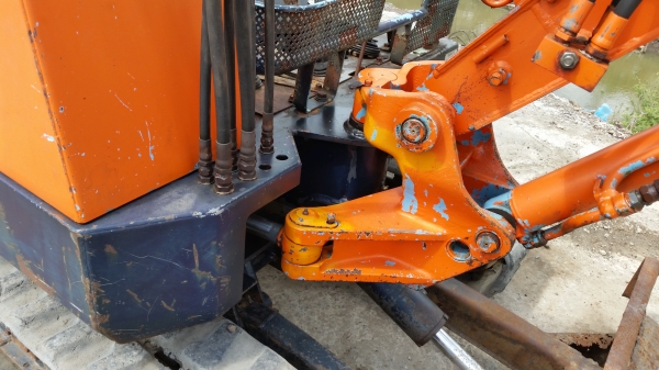 ขายด่วนรถเเม็คโครคูโบต้า KH-26เทียบเท่า PC30เคื่องคูโบต้า3สูบเก่าญี่ปุ่นแท้ไม่เคยใช้งานเมืองไทยเลยส่งให้ฟรีๆ