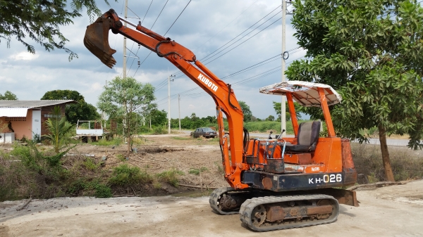 ขายด่วนรถเเม็คโครคูโบต้า KH-26เทียบเท่า PC30เคื่องคูโบต้า3สูบเก่าญี่ปุ่นแท้ไม่เคยใช้งานเมืองไทยเลยส่งให้ฟรีๆ