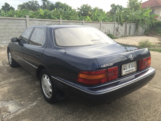 LEXUS  LS400 หน้าหลังเดิมๆ ระบบไฟฟ้าสมบูรณ์ ขายถูก