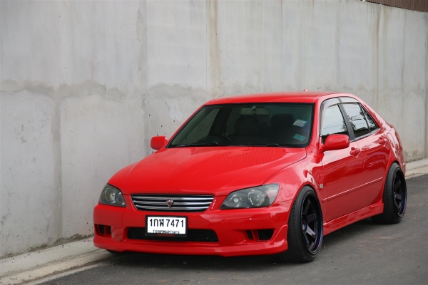 ขาย Lexus IS200 ปี2002 รถออกห้าง จดทะเบียนแบบ 32 สีแดงสด