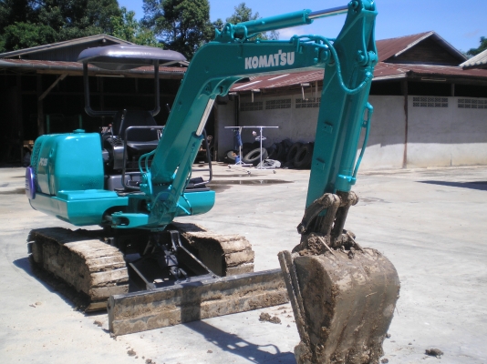 ขายแบคโฮ KOMATSU PC25-7 สภาพพร้อมใช้งาน