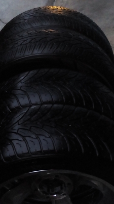 ล้อพร้อมยางขอบ 20 ชุด 4 วง 8500 บาท